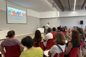 Encuentro de Antonio Roura con el claustro de los colegios Sagrado Corazón de Málaga para tratar el sentido de nuestro proyecto curricular